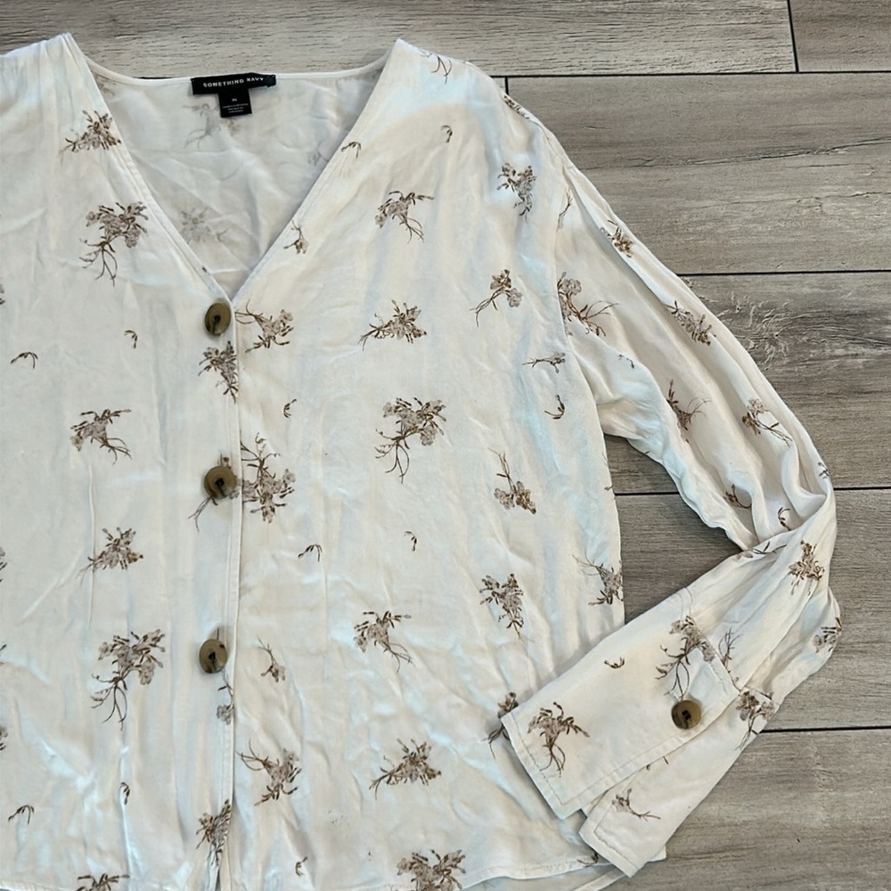 Something Navy size medium button up long sleeve … - image 3